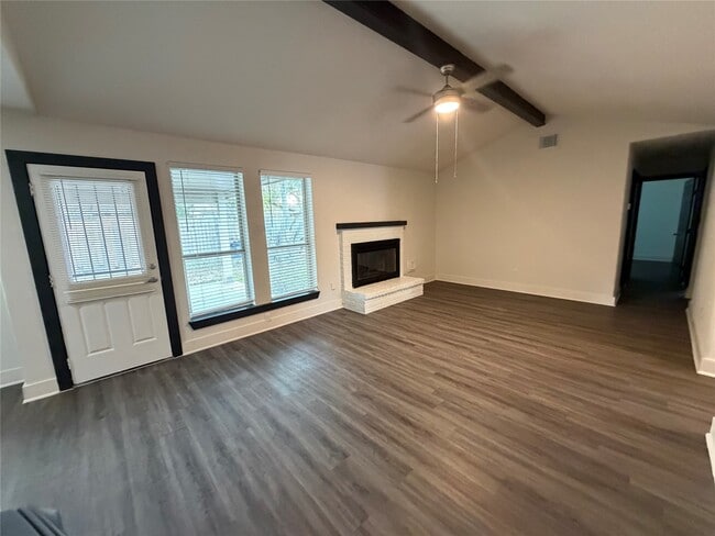 15931 Kenbrook Dr in Missouri City, TX - Building Photo - Building Photo