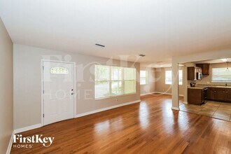 1006 Brookmont Ave E in Jacksonville, FL - Building Photo - Building Photo