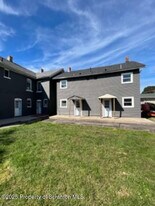 275 Railroad Ave in Scranton, PA - Building Photo