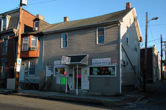 1221 Derry St in Harrisburg, PA - Building Photo - Building Photo