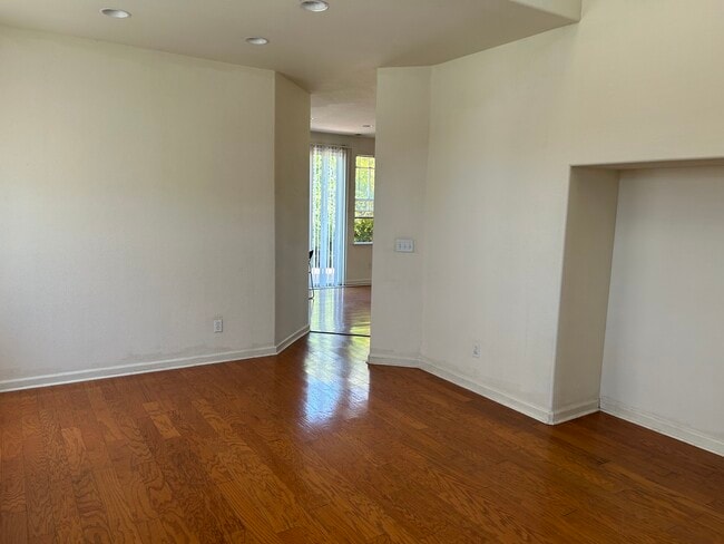24 Crown Ter in Fremont, CA - Building Photo - Building Photo
