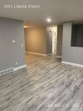 2061 Lynden St in Abbotsford, BC - Building Photo - Building Photo