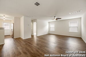 13758 Prospector Post in San Antonio, TX - Foto de edificio - Building Photo