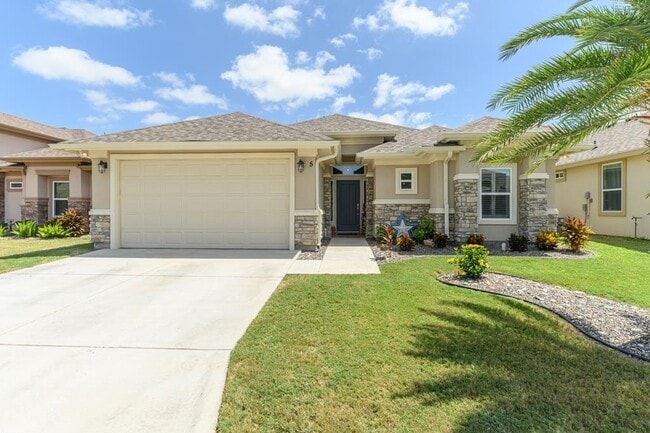 property at 5 S Bay Hill Dr