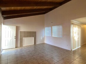 7209 Kelley Dr in Stockton, CA - Building Photo - Building Photo