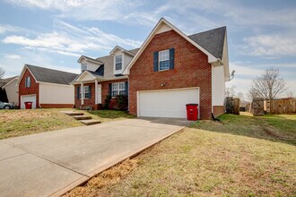 1568 Cedar Springs Cir in Clarksville, TN - Building Photo - Building Photo