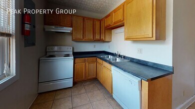 1369 Indianola Ave in Columbus, OH - Building Photo - Building Photo