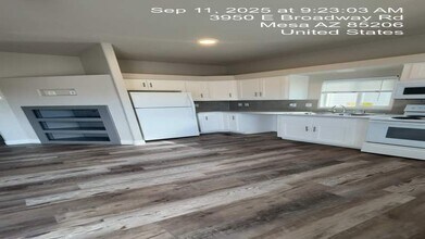 342 S 40th St in Mesa, AZ - Building Photo - Building Photo