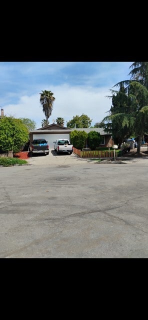 property at 2399 Shoemaker Ave