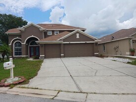 2012 Fern Ridge Ct in Holiday, FL - Building Photo