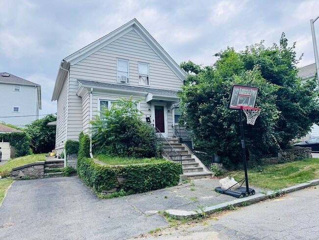 property at 9 Daniels St