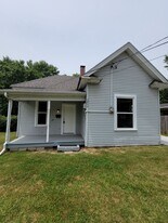 2209 N Travis Ave in Springfield, MO - Building Photo