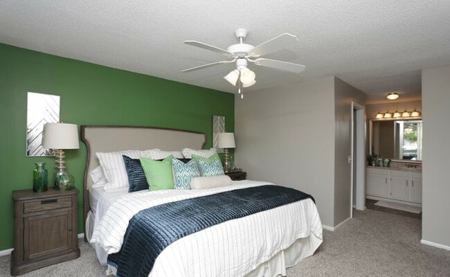 property at 424 Caledon Ct
