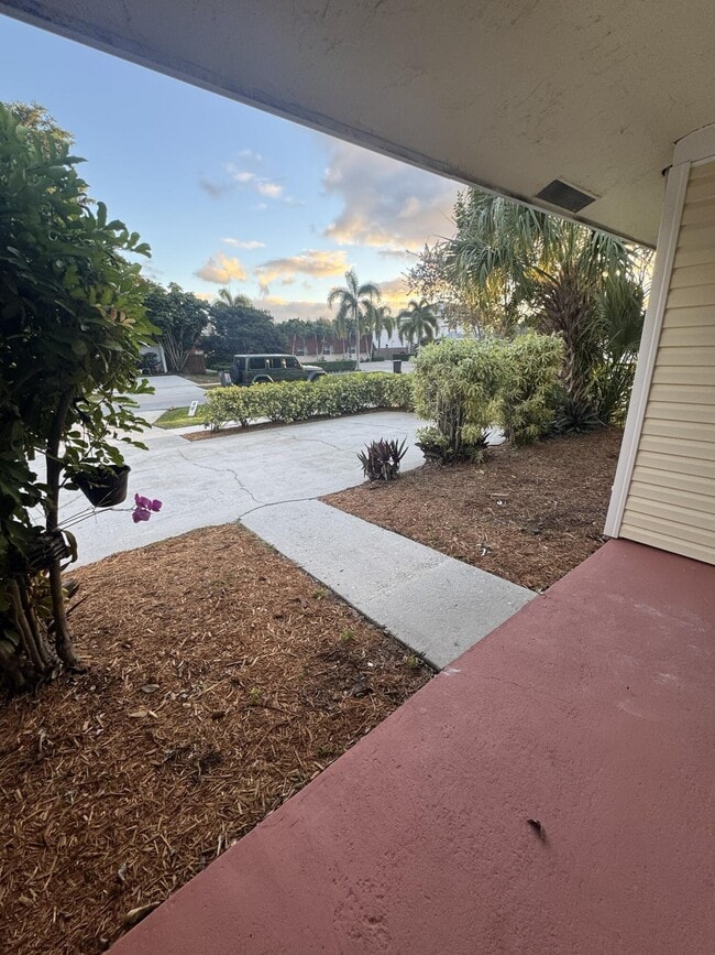 12375 Peconic Ct in Wellington, FL - Building Photo - Building Photo