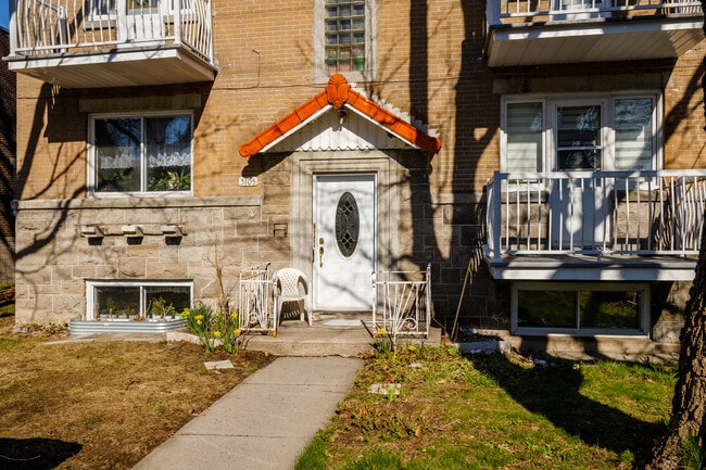 3175 Appleton Av in Montréal, QC - Building Photo - Building Photo