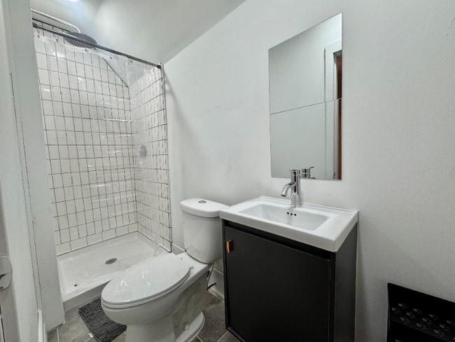 3960 3 Mile Dr in Detroit, MI - Building Photo - Building Photo