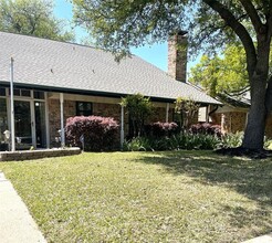 822 Via Valencia in Mesquite, TX - Building Photo - Building Photo