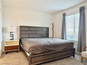 5672 Beguiling Falls St in Las Vegas, NV - Building Photo - Building Photo