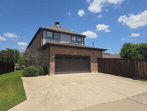 1030 Lone Ivory Trail in Arlington, TX - Building Photo - Building Photo