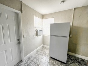 1010 9th St in West Palm Beach, FL - Building Photo - Building Photo