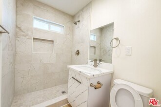 1189 W 36th Pl in Los Angeles, CA - Building Photo - Building Photo