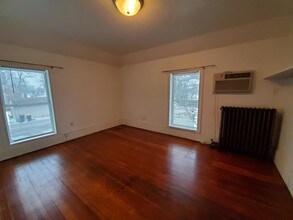 212 7th St NW-Unit -4 in Rochester, MN - Foto de edificio - Building Photo
