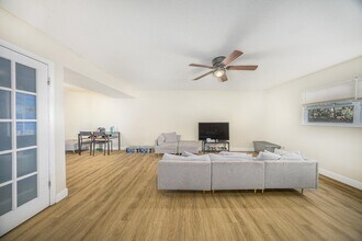 1520 Pullen Rd in Tallahassee, FL - Building Photo - Building Photo