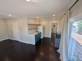 1092 Fresno St Unit 10, Unit DS in San Diego, CA - Building Photo
