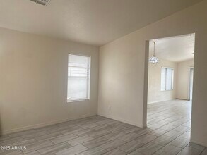 8563 W Mission Ln in Peoria, AZ - Building Photo - Building Photo