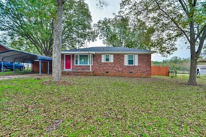 68 Belvedere Ct in Winnsboro, SC - Building Photo