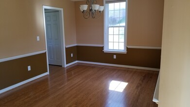 1036 Rolling Meadow Ln in Crozet, VA - Building Photo - Building Photo