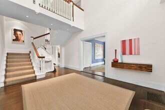 17 Farrar St in Cambridge, MA - Building Photo - Building Photo