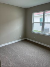 3955 Crosswater Dr in North Fort Myers, FL - Foto de edificio - Building Photo