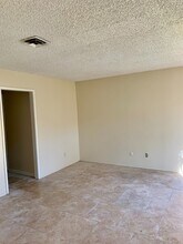 11 Squaw Peak Ln in Carson, CA - Building Photo - Building Photo