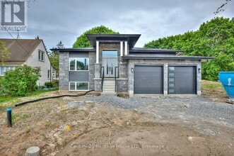 336 Sugarloaf St in Port Colborne, ON - Building Photo - Building Photo