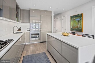 810 O St NW in Washington, DC - Building Photo - Building Photo