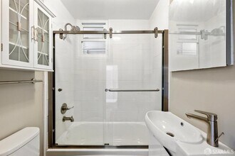370 Frederick St in San Francisco, CA - Building Photo - Building Photo