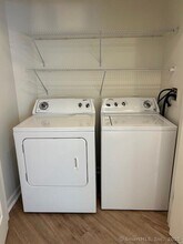 10 Norden Pl in Norwalk, CT - Building Photo - Building Photo