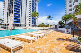 11 Island Ave, Unit 905 in Miami Beach, FL - Building Photo - Building Photo