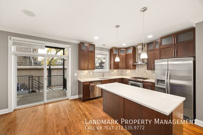 4208 N Albany Ave in Chicago, IL - Building Photo - Building Photo