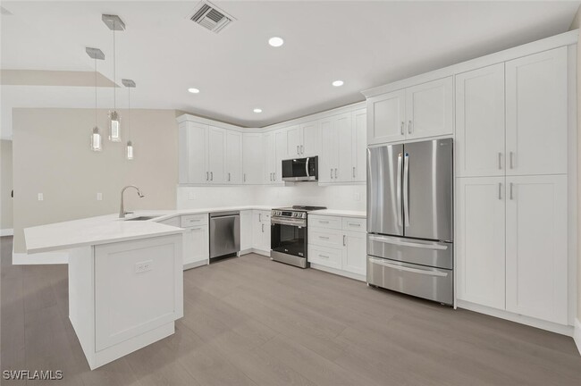11408 Quail Village Way in Naples, FL - Building Photo - Building Photo