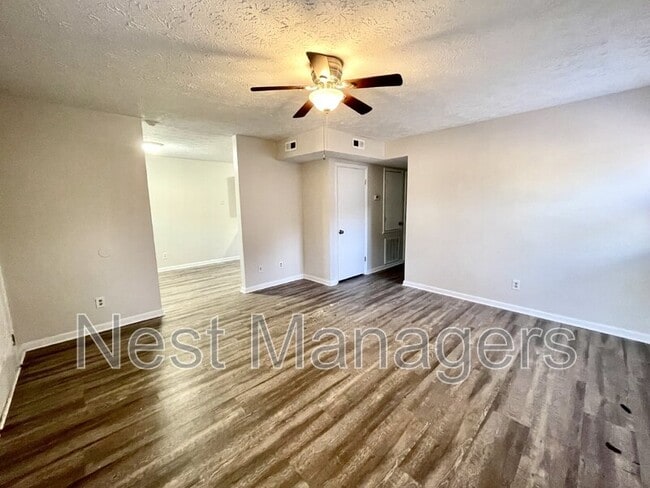 3617 Metric Dr in Hope Mills, NC - Building Photo - Building Photo