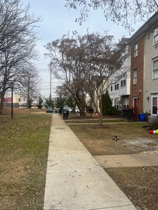 8226 Castlebury Ter in Gaithersburg, MD - Foto de edificio - Building Photo