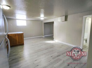 133 Cottage Ave-Unit -Unit B in Sandy, UT - Building Photo - Building Photo