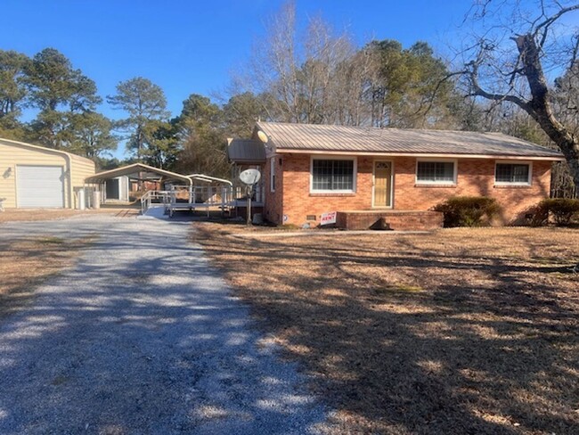 640 Prosperity Dr in Lamar, SC - Building Photo - Building Photo