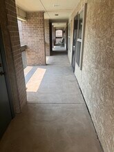 600 NW 4th St, Unit Sycamore Square in Oklahoma City, OK - Foto de edificio - Building Photo