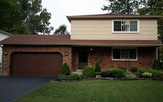 24 Grandview Dr, Unit Lower in Buffalo, NY - Building Photo