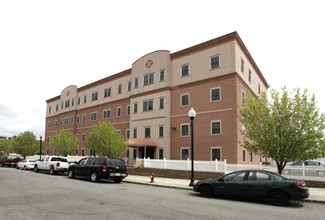 Cortlandt Apartments in Perth Amboy, NJ - Building Photo - Building Photo