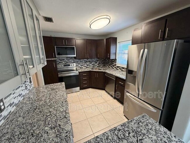 218 Dogwood Cir in Seminole, FL - Building Photo - Building Photo