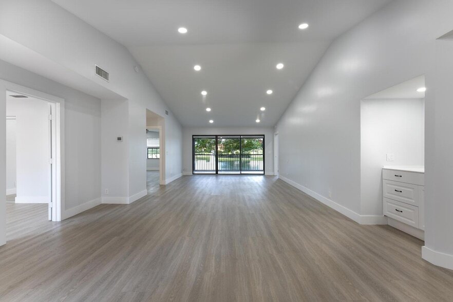 22791 Trelawny Terrace, Unit F in Boca Raton, FL - Building Photo